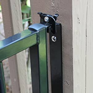 Outdoor Stair Pet Gate - Cardinal Stairway Special Outdoor Pet Gate Pet Gates Cardinal 